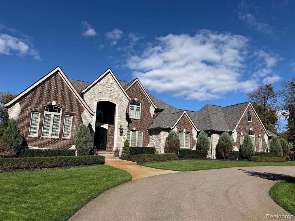 8146 Cotswold Lane, Clawson, MI 48348 — Photo 2