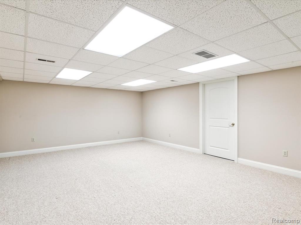 3084 Aberdeen Court, Port Huron, MI 48060 — Photo 28