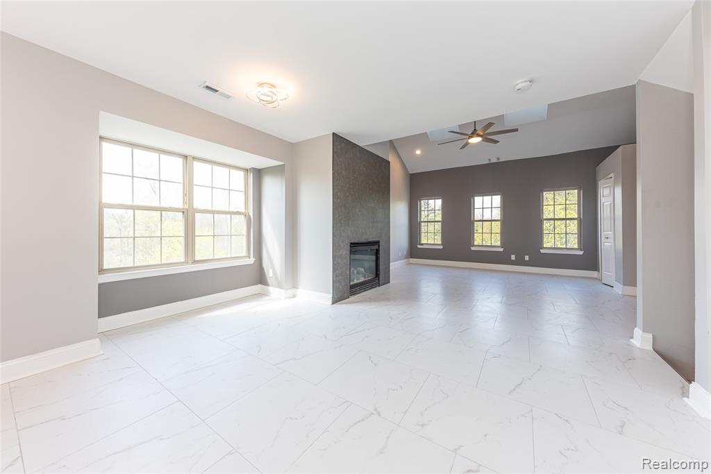 29242 W Glen Oaks, Farmington Hills, MI 48334 — Photo 8