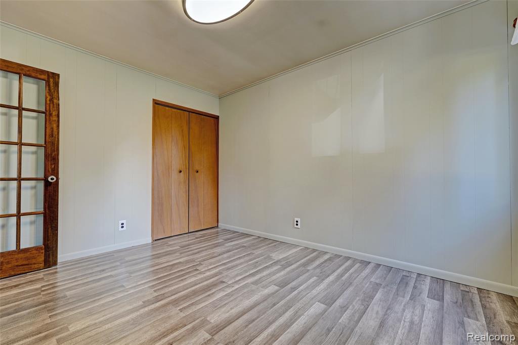 300 Sherman Court, Ortonville, MI 48462 — Photo 12