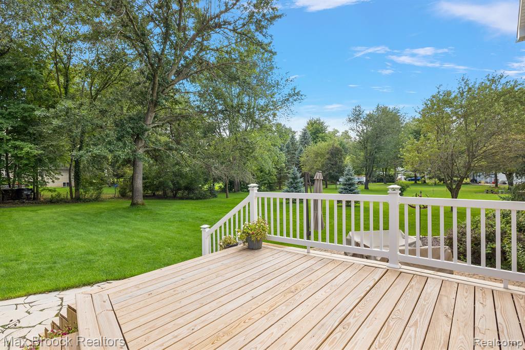 4536 SEDONA Drive, Clarkston, MI 48348 — Photo 39