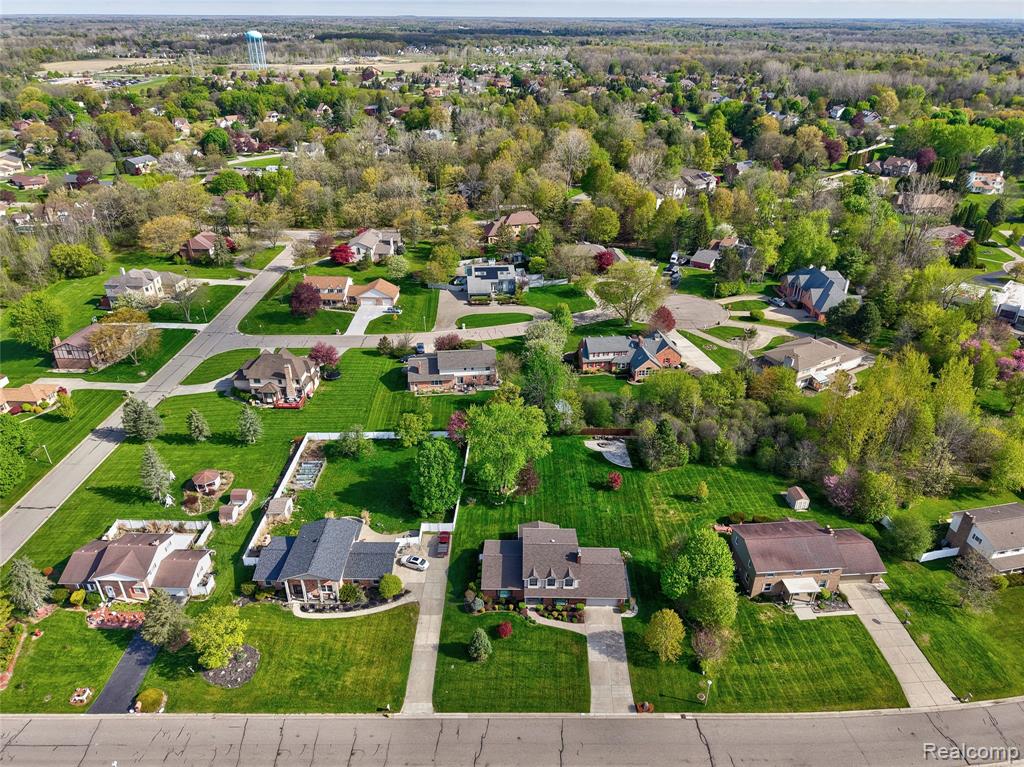 6338 Covered Wagons Trail, Flint, MI 48532 — Photo 20