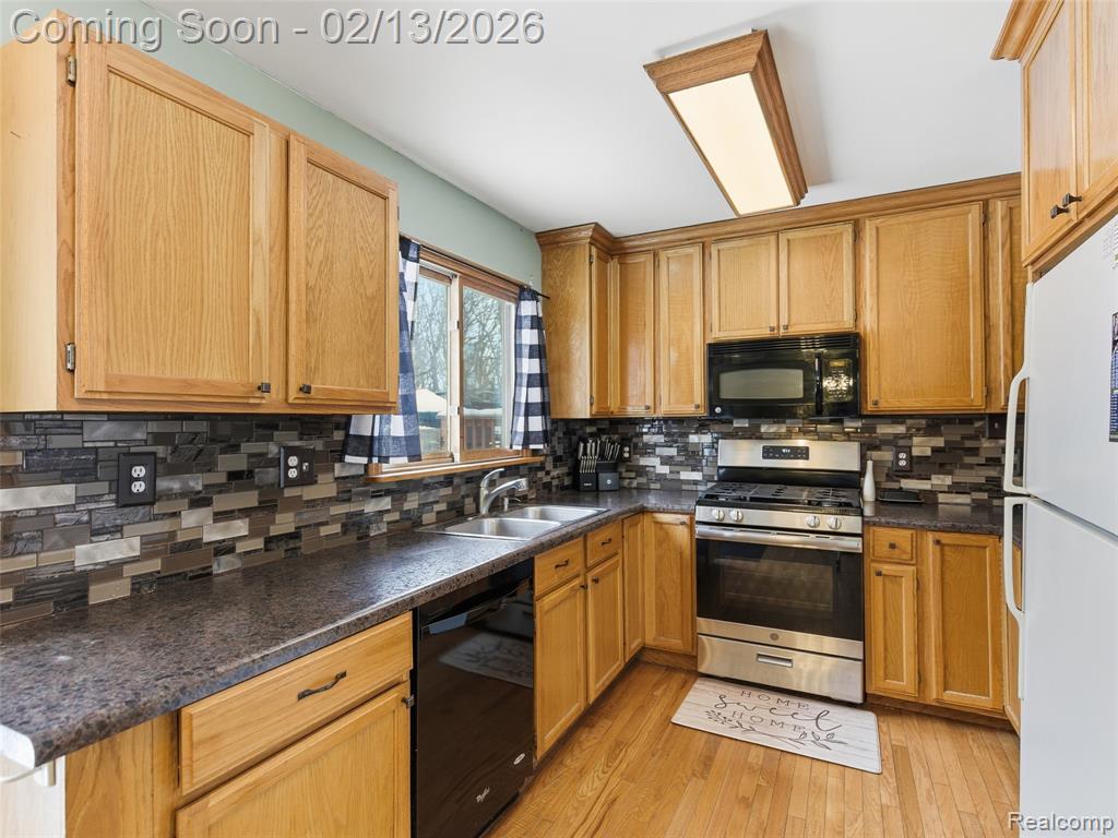2222 Landmark Drive, Lapeer, MI 48446 — Photo 10