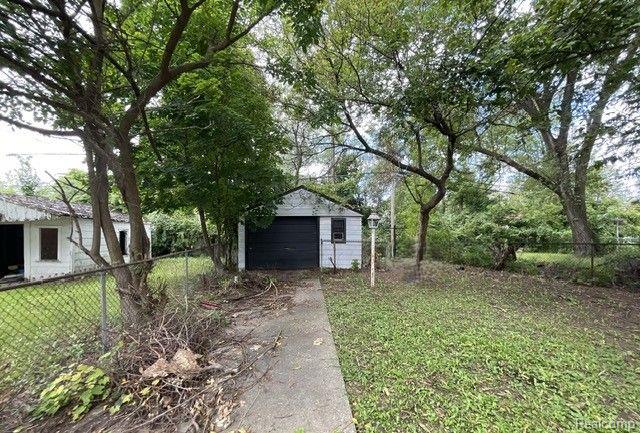 9961 RUTLAND Street, Detroit, MI 48227 — Photo 5