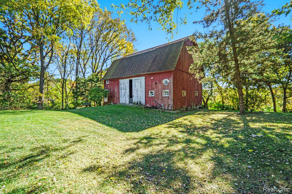 11100 Linden Road, Fenton, MI 48430 — Photo 3
