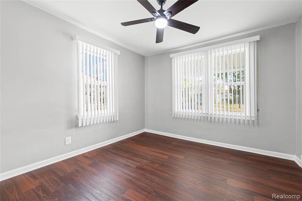 8419 Paige Avenue, Warren, MI 48089 — Photo 9