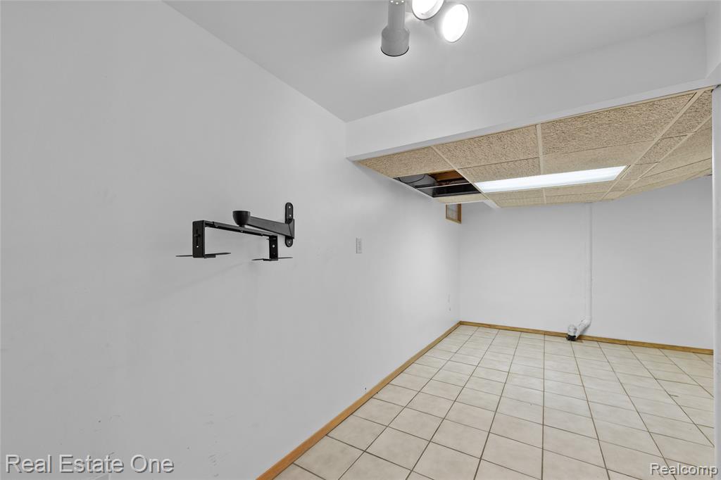 51992 Boland Road, Chesterfield, MI 48047 — Photo 41