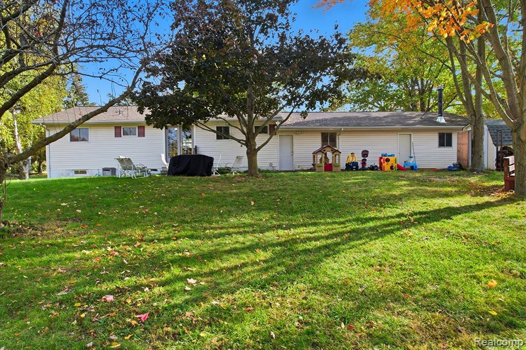 7195 Ormond Road, Davisburg, MI 48350 — Photo 13