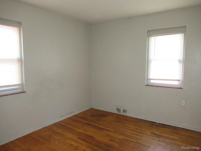 5944 Marseilles Street, Detroit, MI 48224 — Photo 9