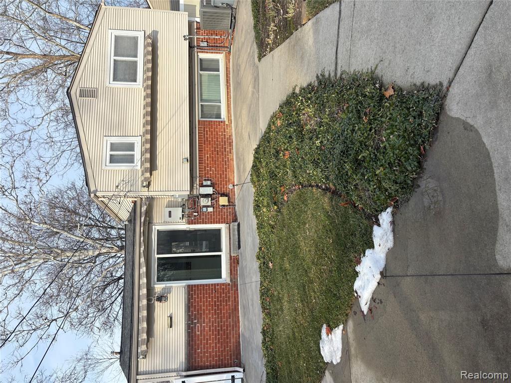 674 Langley Boulevard, Commerce Twp, MI — Photo 22