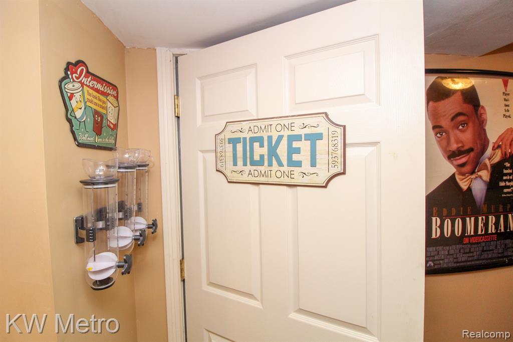 47037 REENE Drive, Belleville, MI 48111 — Photo 57