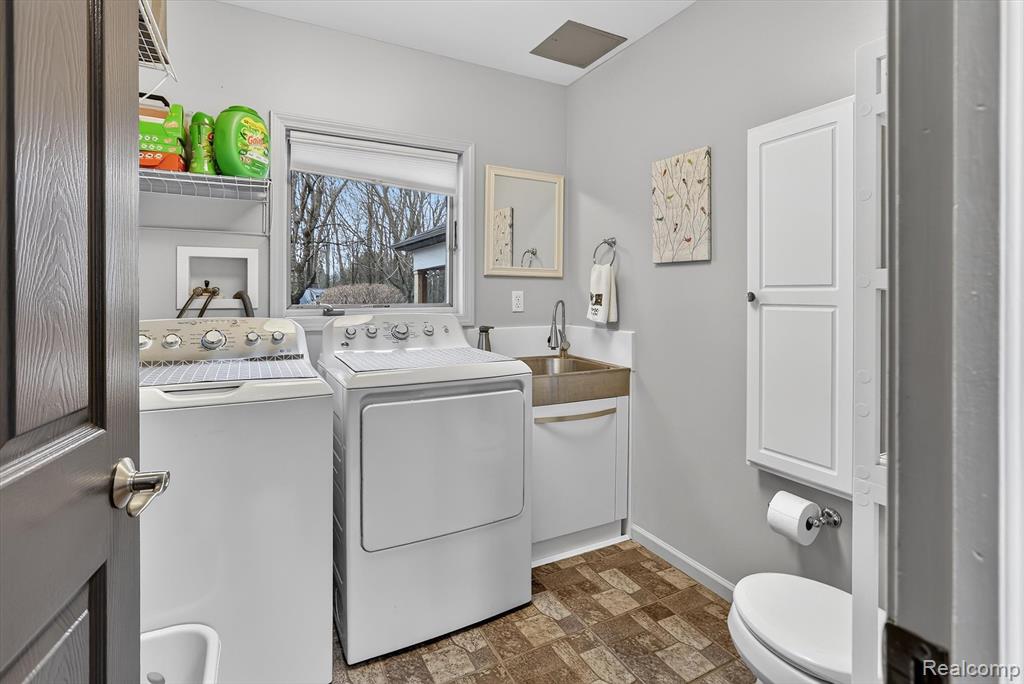 552 N McKinley Road, Flushing, MI 48433 — Photo 24