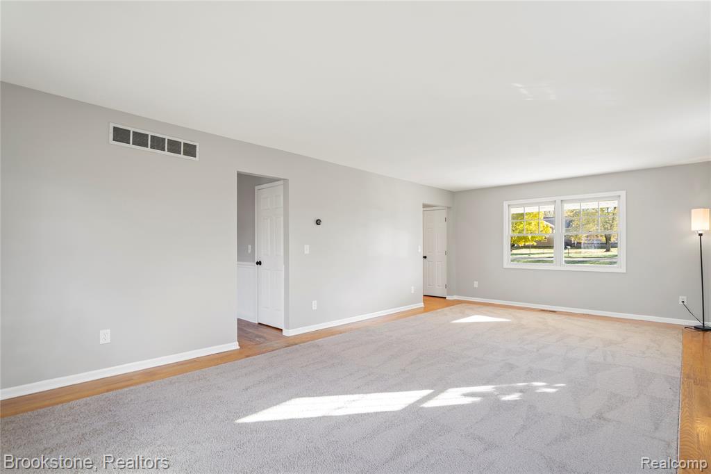 6189 Hall Road, Dryden, MI 48428 — Photo 11