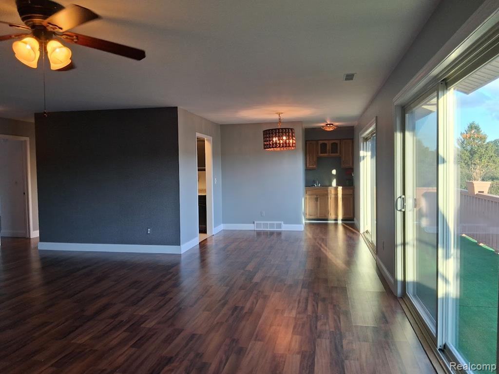 8504 Pepper Ridge Drive, Grand Blanc, MI 48439 — Photo 16