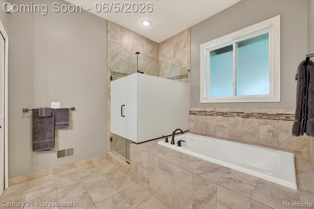 2212 Heidi Drive, Oxford, MI 48370 — Photo 25