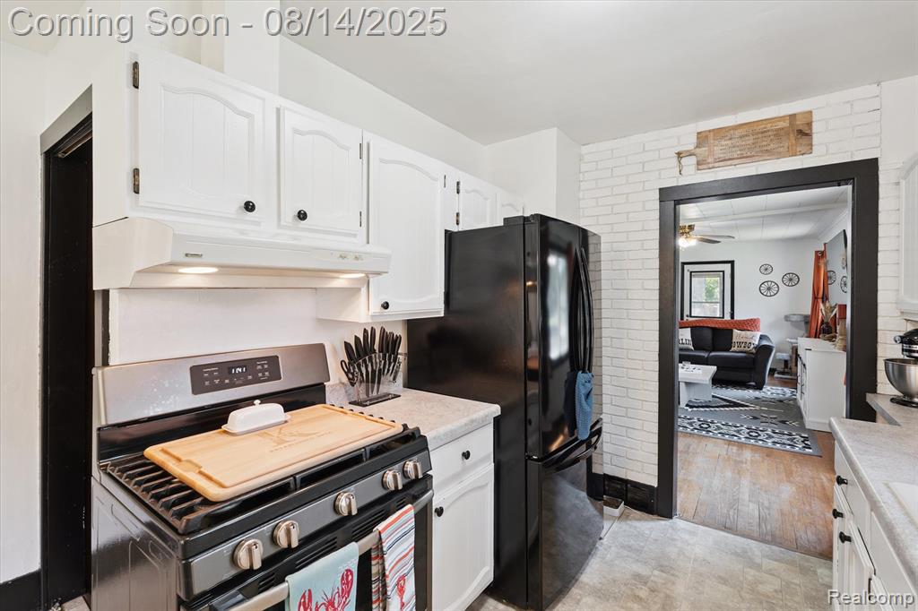 703 Cary Street, Corunna, MI 48817 — Photo 10