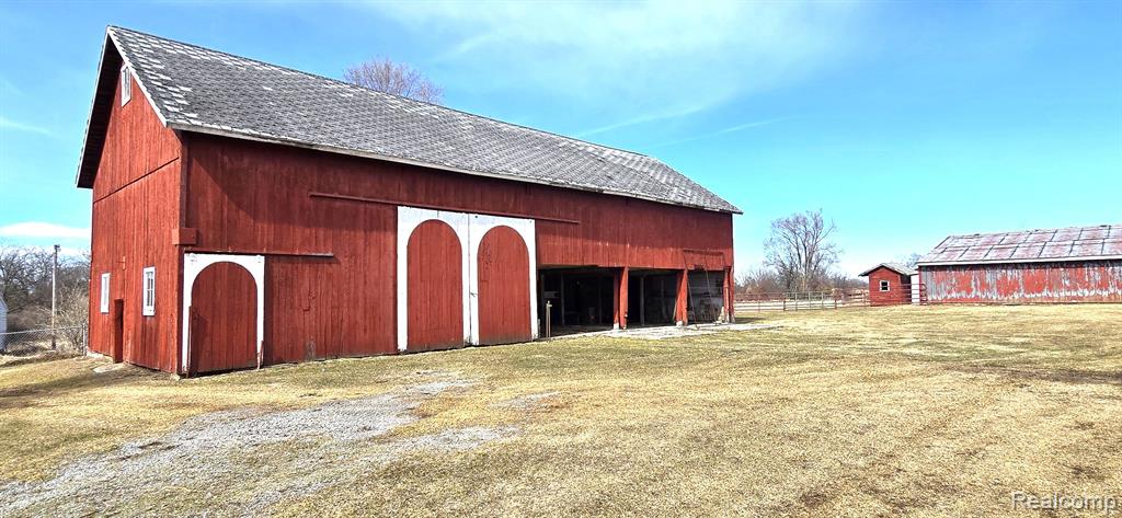8950 GREENWOOD Road, Jackson, MI 49201 — Photo 4