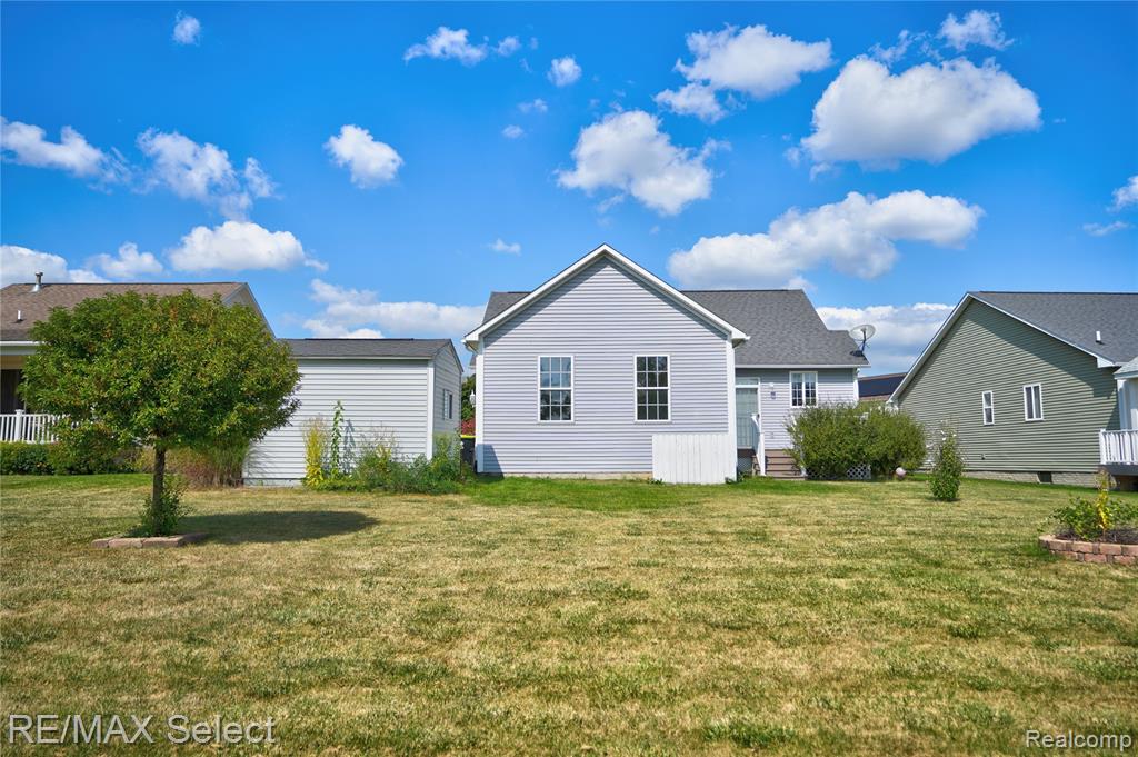 6343 Augusta Street, Swartz Creek, MI 48473 — Photo 12