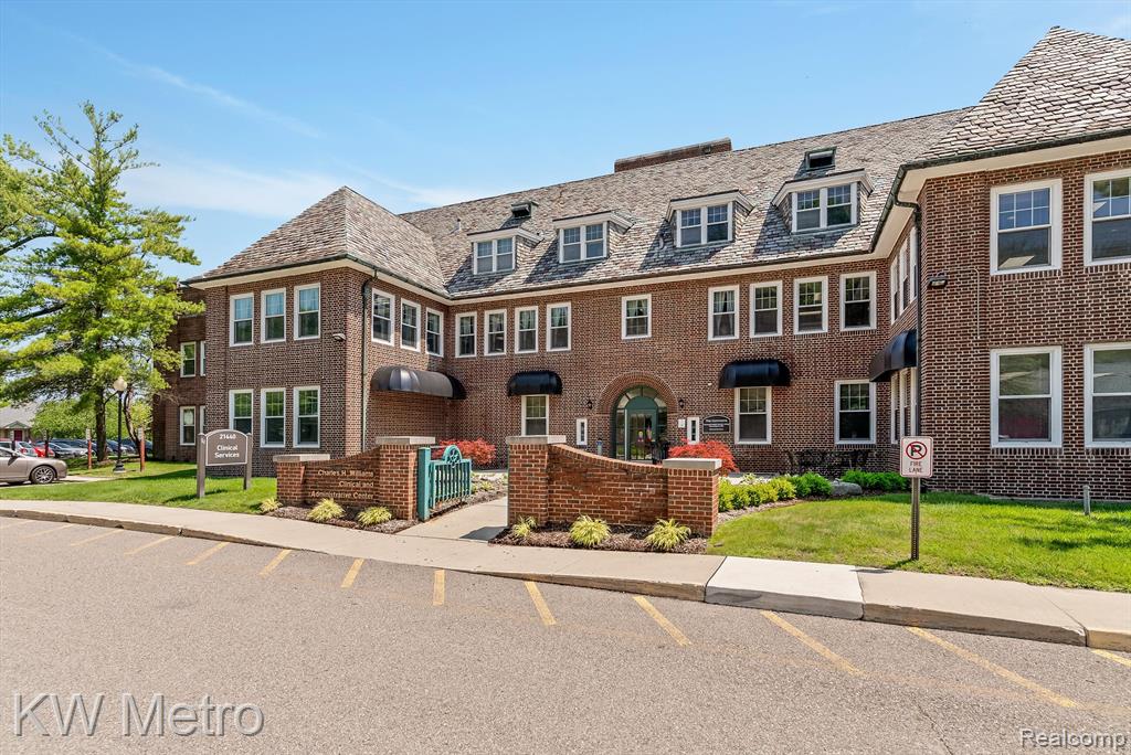21305 Juniper Court, Farmington Hills, MI 48336 — Photo 39