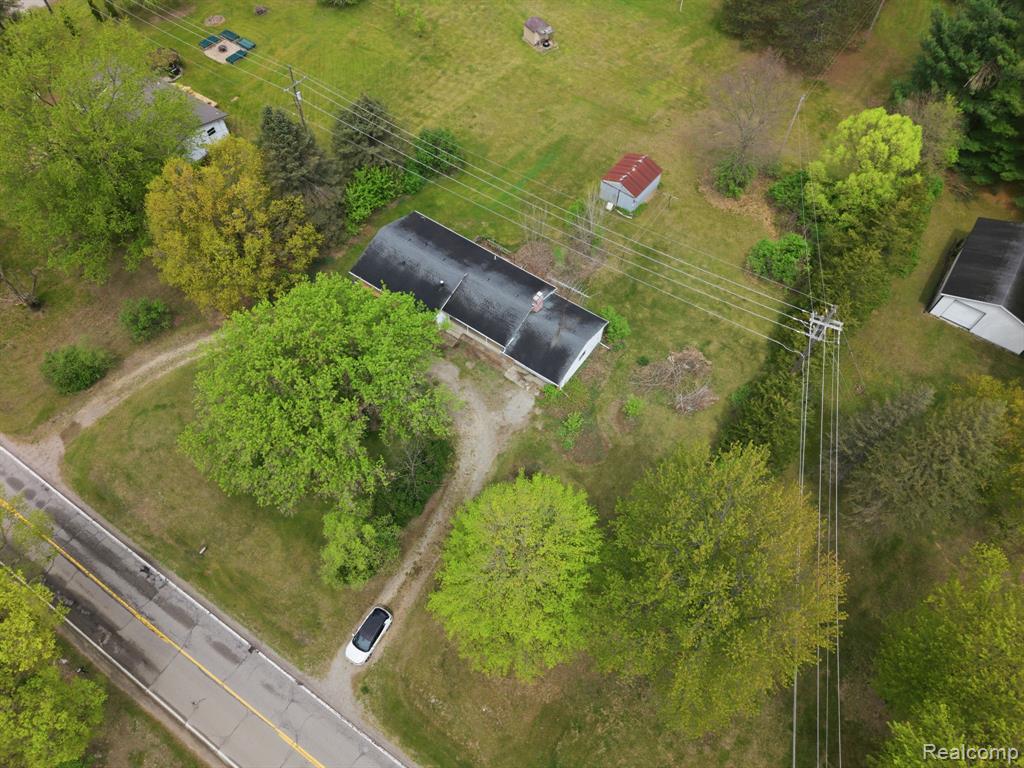 396 Plum Creek Road, Lapeer, MI 48446 — Photo 34