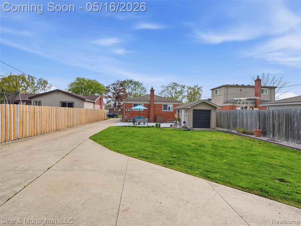 23701 Lakewood Street, Saint Clair Shores, MI 48082 — Photo 27