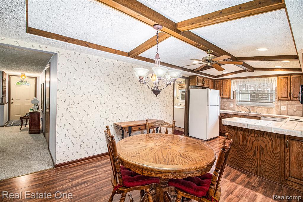 5587 Aster Drive, Troy, MI 48085 — Photo 8