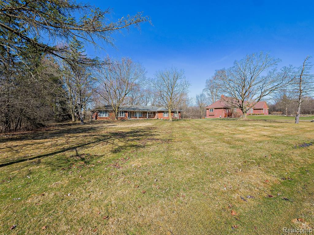 7380 Villamuer Road, West Bloomfield, MI — Photo 46