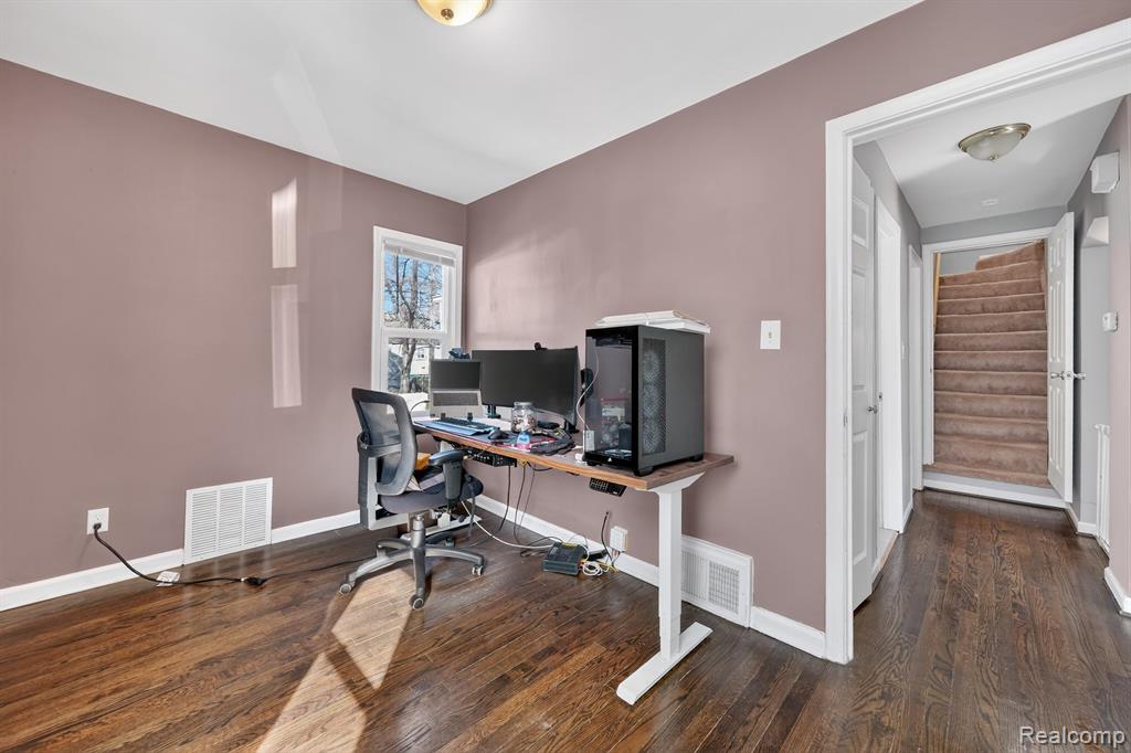 438 W Brockton Avenue, Madison Heights, MI 48071 — Photo 26