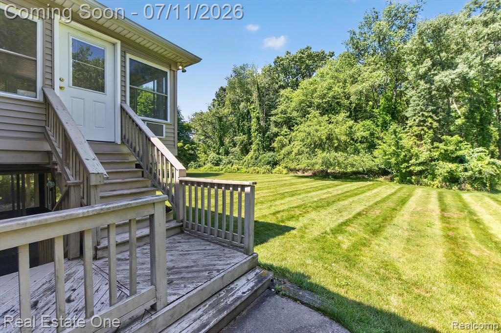 5128 Queensway, Howell, MI 48843 — Photo 51