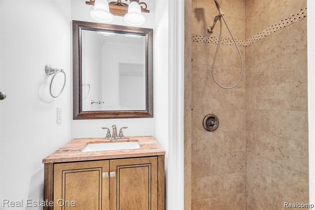 50500 Card Road, Macomb, MI 48044 — Photo 22
