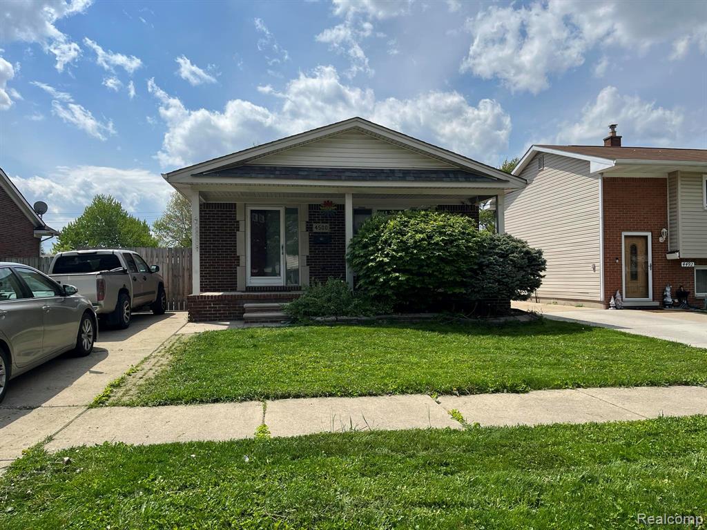 4500 Bedford Street, Dearborn Heights, MI 48125 — front exterior