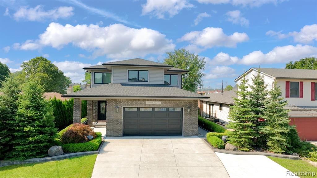 39611 Lakeshore Drive, Harrison Township, MI — Photo 2
