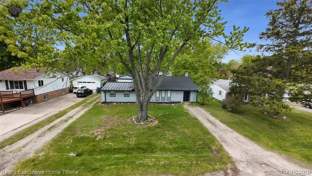 1373 Nolta Road, Walled Lake, MI 48390 — front exterior