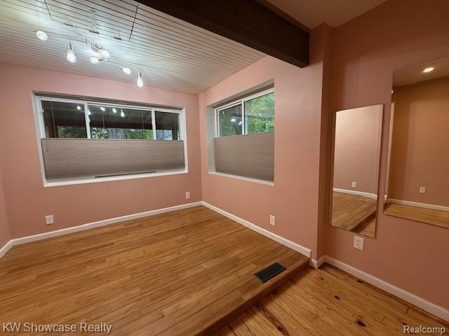 609 Elkinford Drive, White Lake, MI 48383 — Photo 14