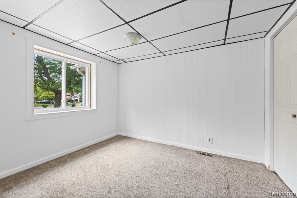 19227 Gudith Road, Trenton, MI 48183 — Photo 25