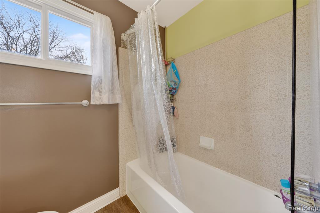 31674 Grove, Fraser, MI 48026 — Photo 23