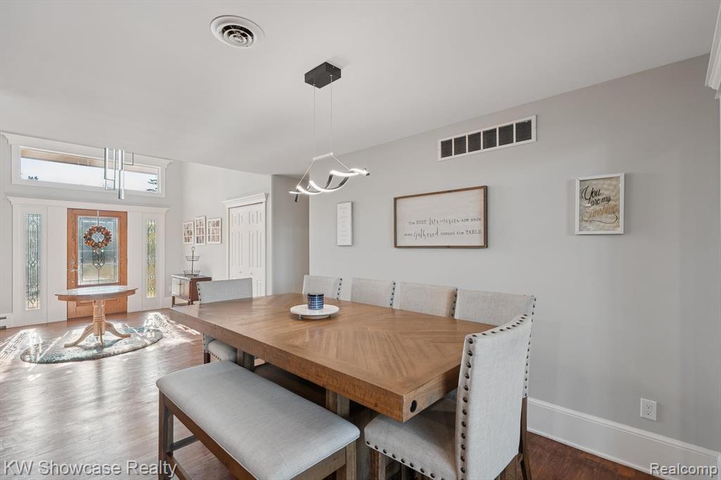 1112 W Cook Road, Grand Blanc, MI 48439 — Photo 11