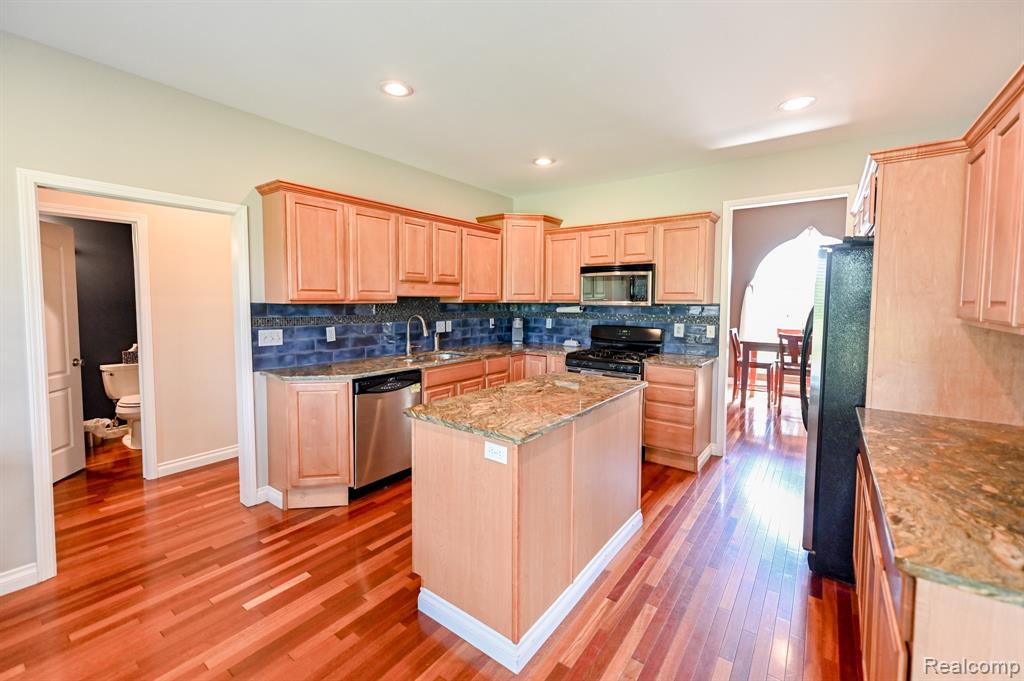 7396 Elms Road, Swartz Creek, MI 48473 — Photo 11