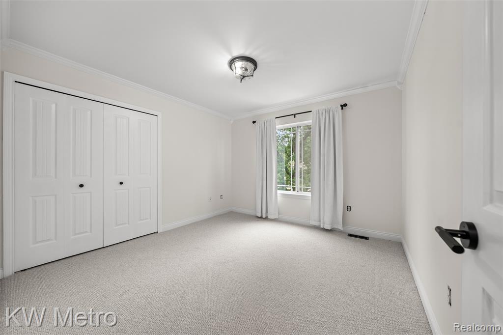 505 W Hudson Avenue, Royal Oak, MI 48067 — Photo 10