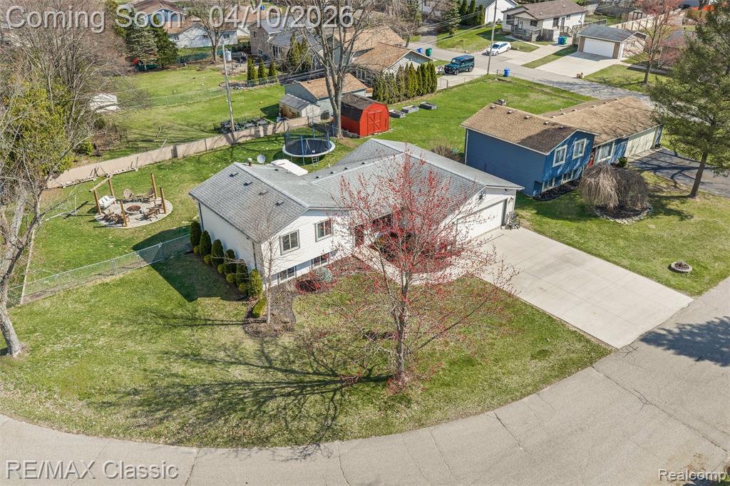 484 W Beechdale Street, Commerce Twp, MI 48382 — Photo 31