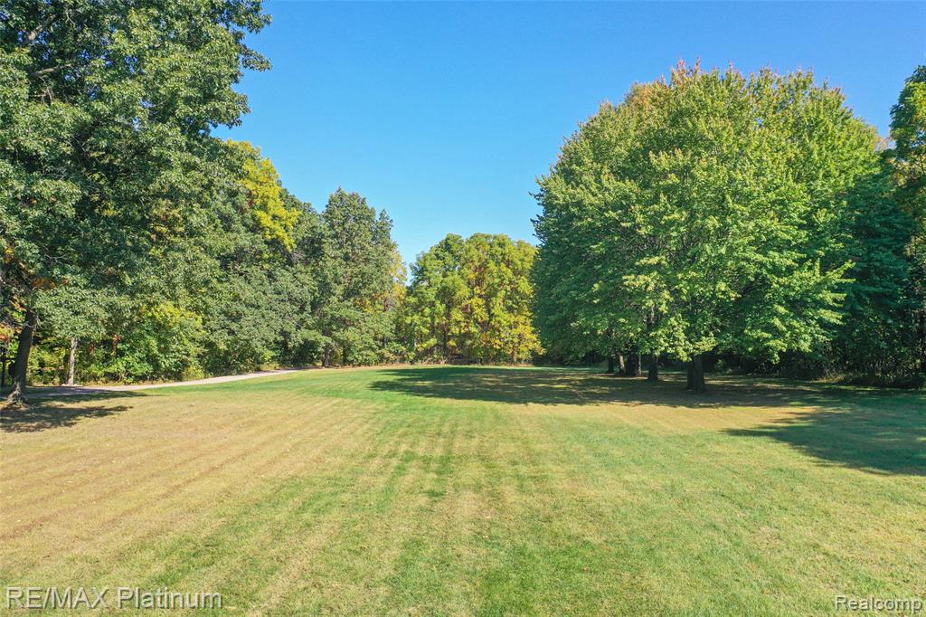 6567 Heaven Drive, Howell, MI 48855 — Photo 14