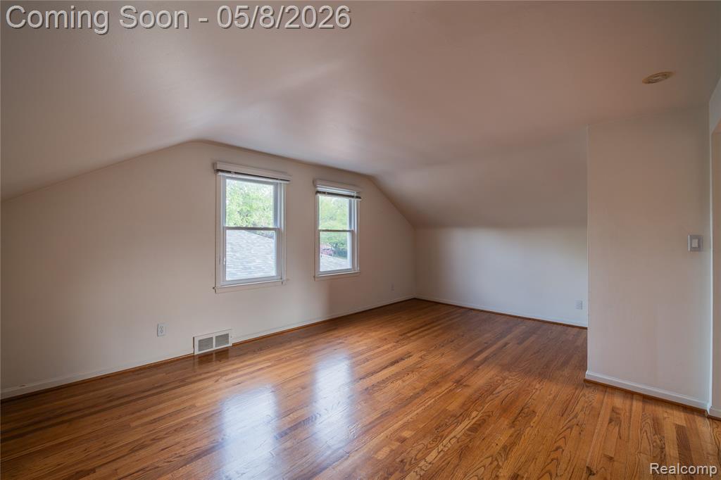 13352 Borgman Avenue, Huntington Woods, MI — Photo 16