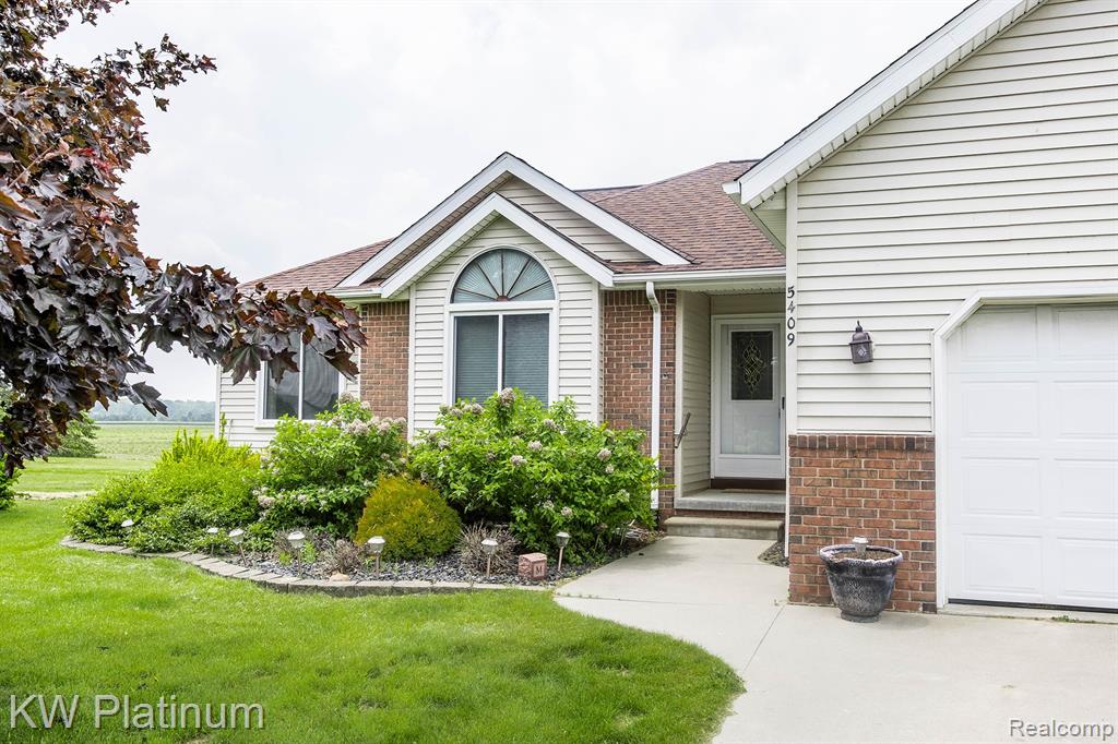 5409 North Road, MI 48049 — Photo 2