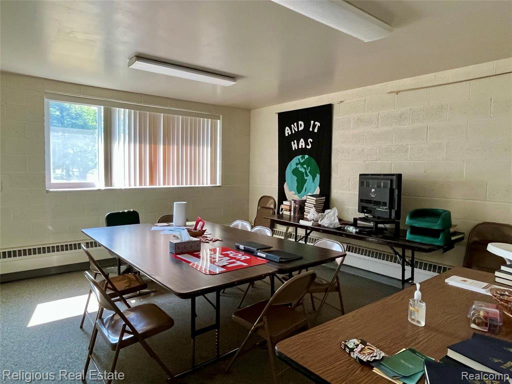 1717 E Sugnet Road, Midland, MI 48642 — Photo 8