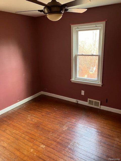 4674 MAIN Street, MI — Photo 17