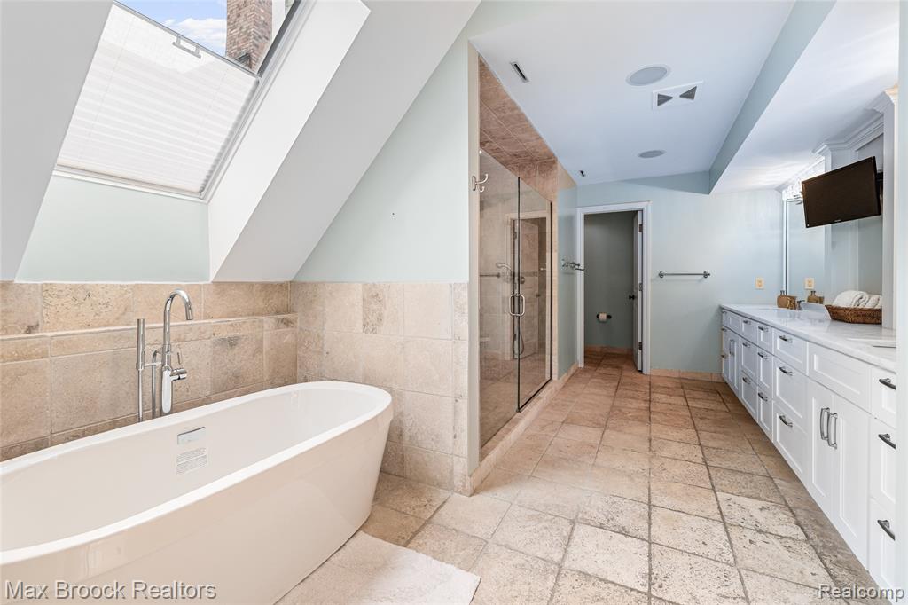 570 Pierce Street, Birmingham, MI 48009 — Photo 13