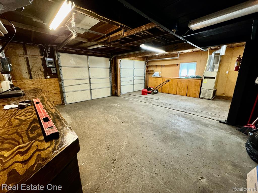 890 FARNSWORTH Road, White Lake, MI — Photo 17
