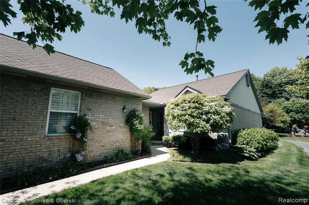 22664 Woodcreek Drive, 93, Taylor, MI 48180 — Photo 2