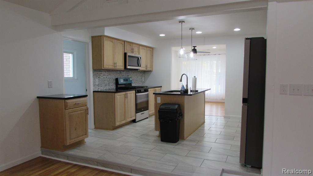 17486 POPLAR Street, Riverview, MI 48193 — Photo 8