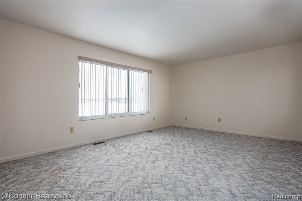 1660 River Road, 53, Marysville, MI 48040 — Photo 4
